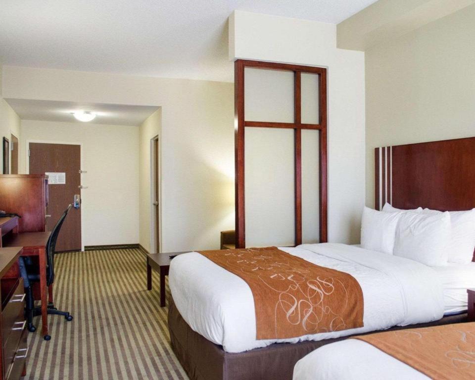 คอมฟอร์ต สวีตส์ Hotel กรีนวูด ภายนอก รูปภาพ