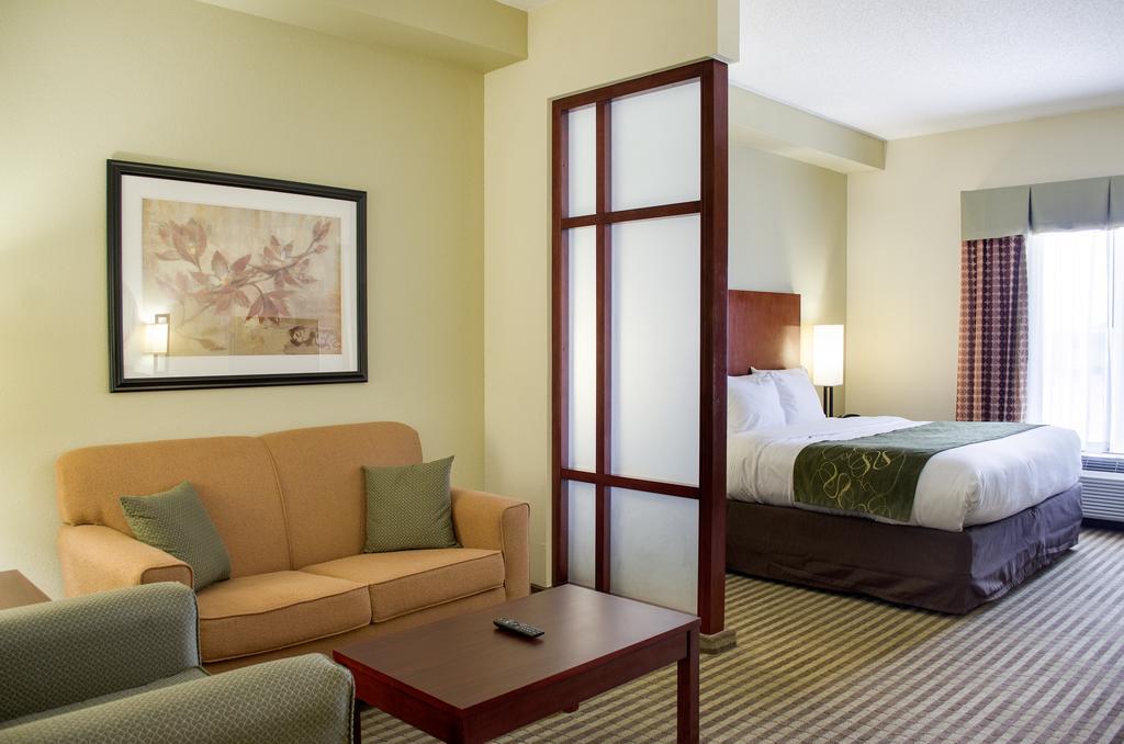 คอมฟอร์ต สวีตส์ Hotel กรีนวูด ภายนอก รูปภาพ